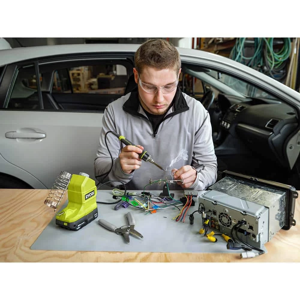 RYOBI ONE+ 18V Cordless 120-Watt Soldering Iron Topper Kit with 1.5 Ah Battery and Charger 4 RYOBI ONE+ 18V Cordless 120-Watt Soldering Iron Topper Kit with 1.5 Ah Battery and Charger - Image 4